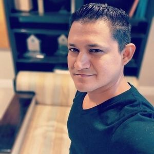 Meet your Posher, Jesús